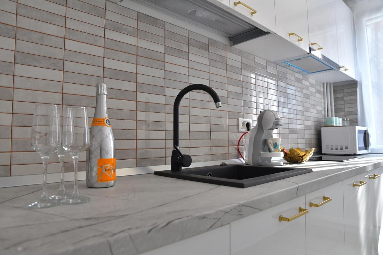 Luxury Studio / M Romancierilor 부쿠레슈티 외부 사진